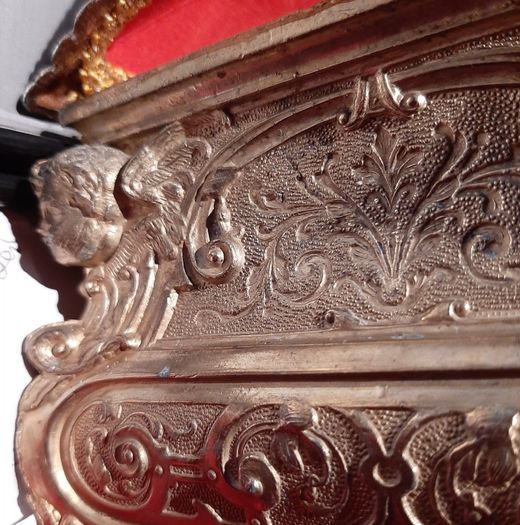 new antique bronze/brass? jewellery box