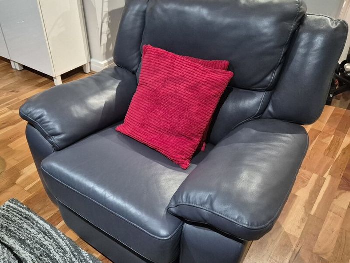 3 seater power recliner and power recliner grey real lethear