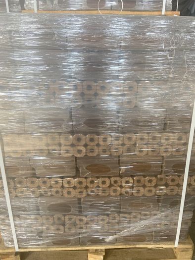 Ecohome.ie PINIKAY Oak Wood Briquettes 960kg Delivered
