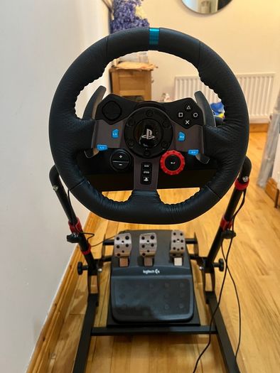 Logitech driving force racing wheel for PS4 & PS5