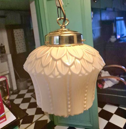 Original cream leaf design glass original 1920s Art Deco ceiling light