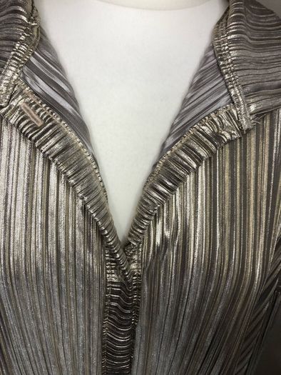 Boohoo shiny blouse (size 24)