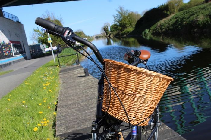 Ladies bike Lapierre 400 City Bike 7 Speed +Wicker Basket & Lock included