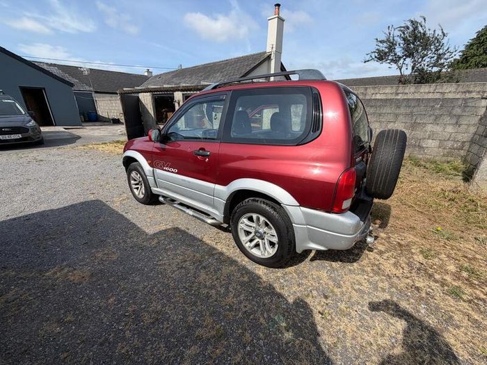 2004 Suzuki Grand Vitara
