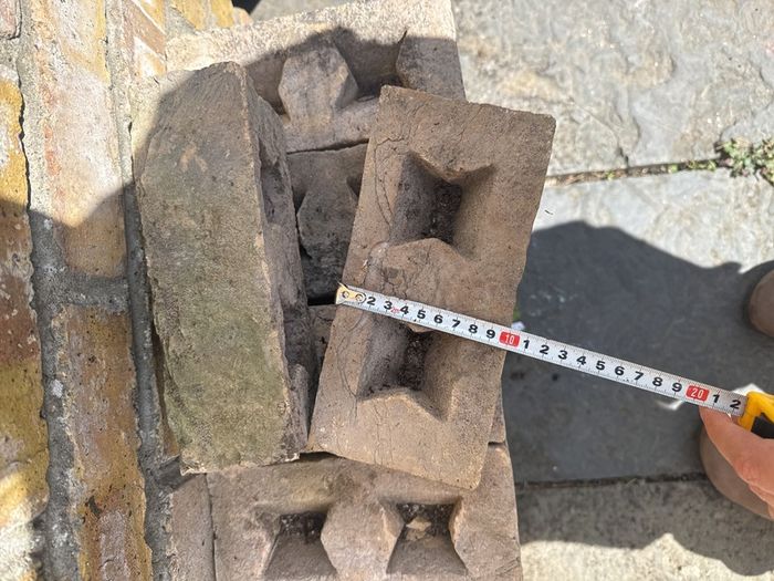 Bricks - free
