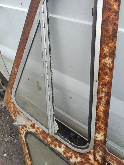 David Brown 885 bonnet and two right hand door