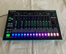 Roland TR8 Rhythm Performer