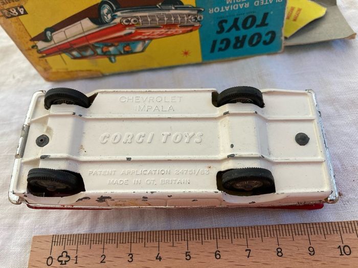Corgi 482. Chevrolet Impala Fire Chief. Box in ok condition. 1966/69