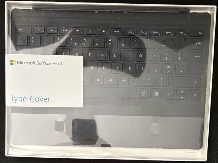 Genuine Microsoft surface pro 4 Keyboard cover case