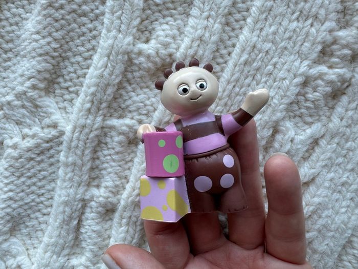 In the Night Garden Tombliboo Ooo 2006 Hasbro about 2.75" Used Please look at the pictures