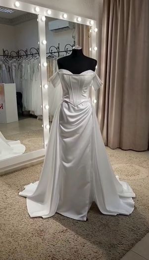 wedding dress from Paris