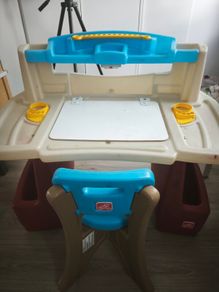 Step2 kids art activity desk with matching chair