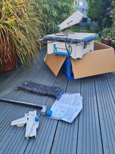 Mac Callister 650W electric tile saw