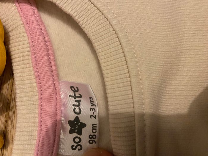 Girls wear