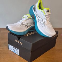Saucony Triumph 24 - UK9 / EU44