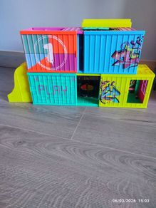 lol clubhouse, dolls house and podium.