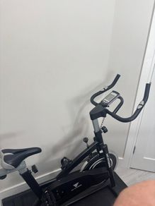 Hit Fitness G6 Indoor Cycling Bike  1