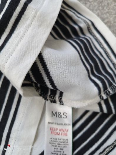 M&S boy's long sleeve top. Age 7/8