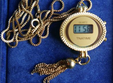 Vintage 70s LCD Digital Quartz Tassel Necklace Oval PENDANT Watch