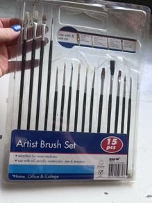 Paint brushes