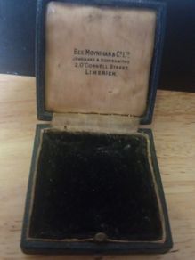 Antique  Ring  Box