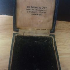 Antique  Ring  Box
