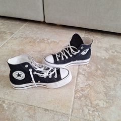 Black converse