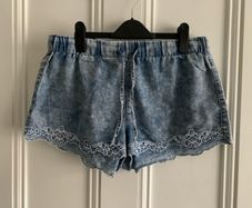 Ladies Shorts - Size 12