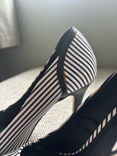 2 pairs black heels size 5