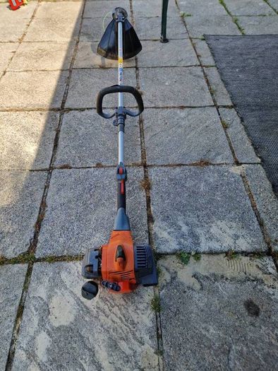 Oleo-Mac 240s grass trimmer