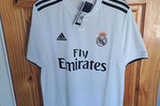 Real Madrid jersey. Mens Medium. BNWT.