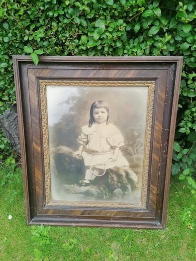 Antique picture frames