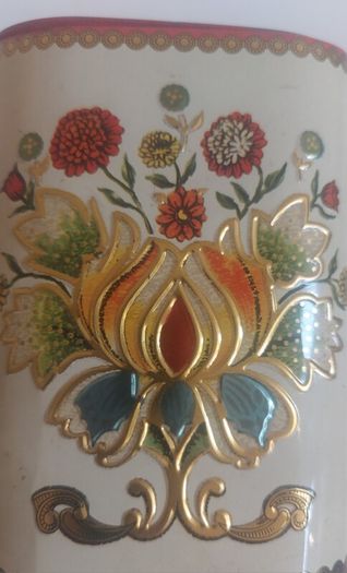 Funky Retro Mid-Century 1950's Tin Tea Caddy, with a Stylish Embossed Floral Design an Unusual Shape, with a Cushion Lid, by Baret Ware in the Monetery Design