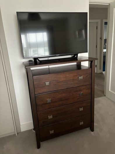 Bedroom Furniture Set