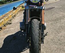 Yamaha XS 750 modified.
