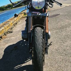 Yamaha XS 750 modified.