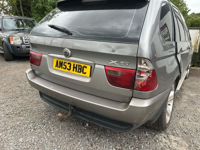 Bmw X5 - Parts