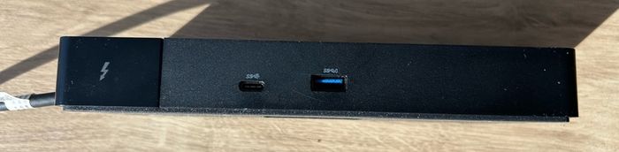 DELL K20A001 docking base + DELL 240W Power Supply