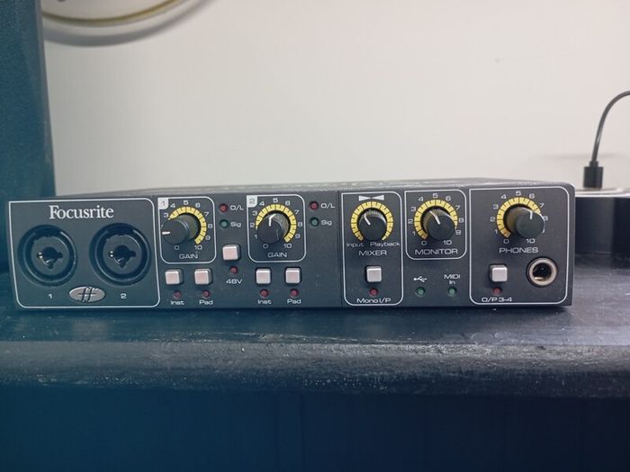 Focusrite Saffire 6 USB (read ad)