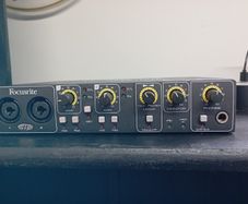 Focusrite Saffire 6 USB (read ad)