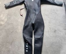 huub alpha med/large mens wetsuit