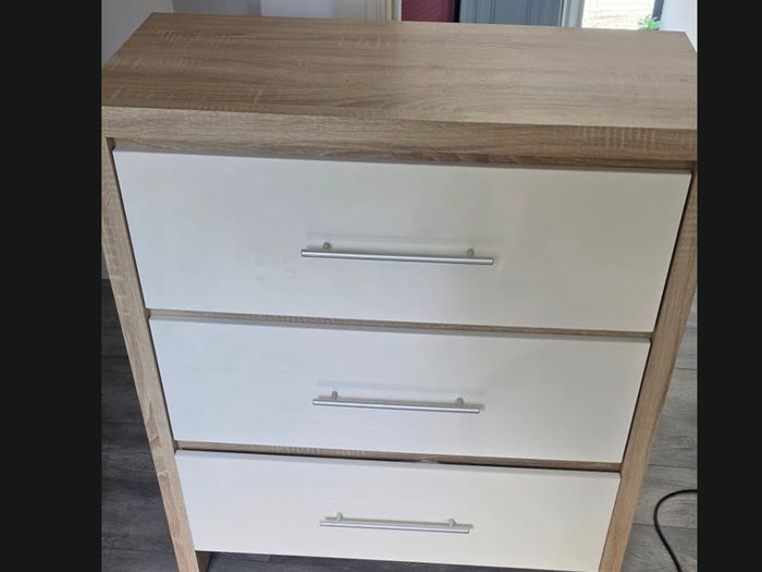 3-Piece Bedroom Furniture Set