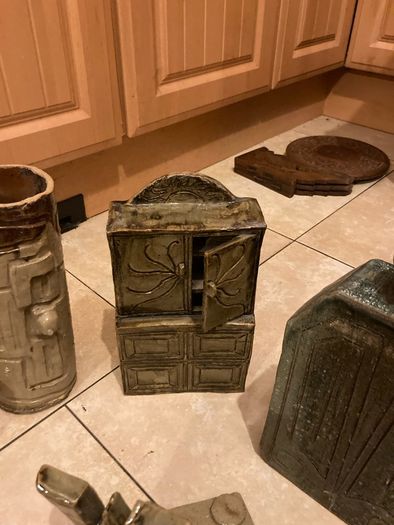 Unique once of pottery