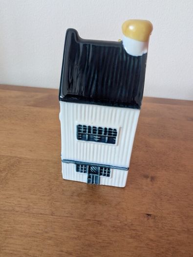 KLM house no.6