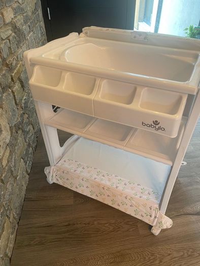 babylo baby changing table and bath with storage
