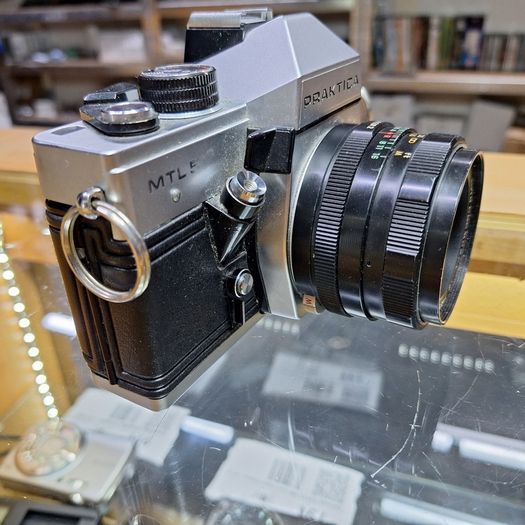 Praktica MTL5 35mm Film Camera Auto Cosmogon 58mm Lens M42