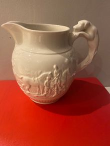 WEDGWOOD  of Etruria and Barlaston   7 inch hunting jug with hound handle