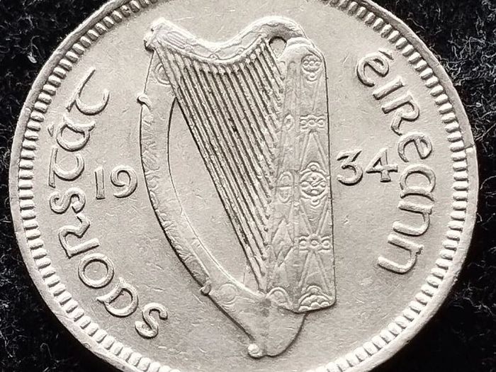 [#357] - Ireland 1934 | Irish 3d | Three Pence | Hare | KM.4