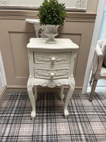 Single French style locker