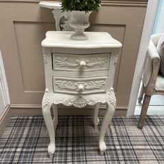 Single French style locker